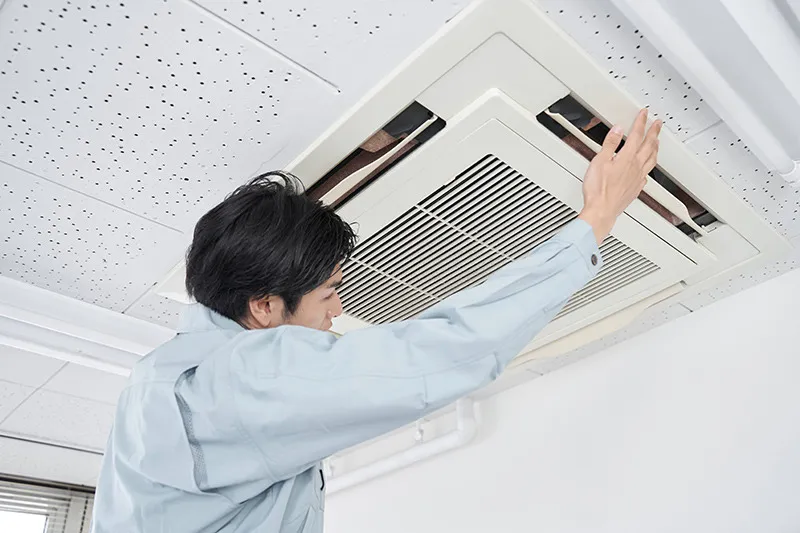 業務用エアコンの洗浄を専門に実施